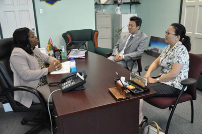 唐中东大使与毛里塔尼亚卫生部长签署合作协议