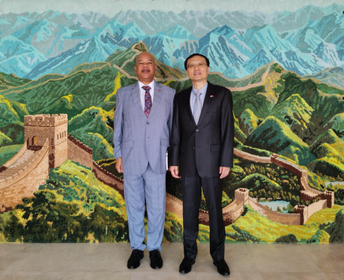 唐中东大使会见毛水利与水处理部长