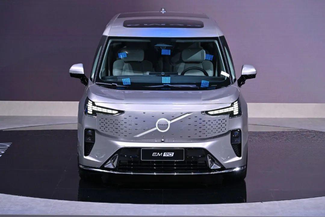 年薪最高百万！华为、腾讯、比亚迪等出动，广东揽才再出“大招”！