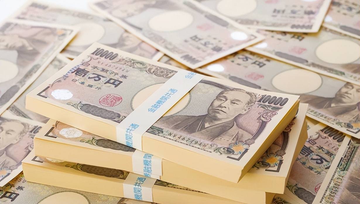 日本央行宣布加息！高市早苗推18.3万亿日元财政刺激 “渡边太太”提前撤离