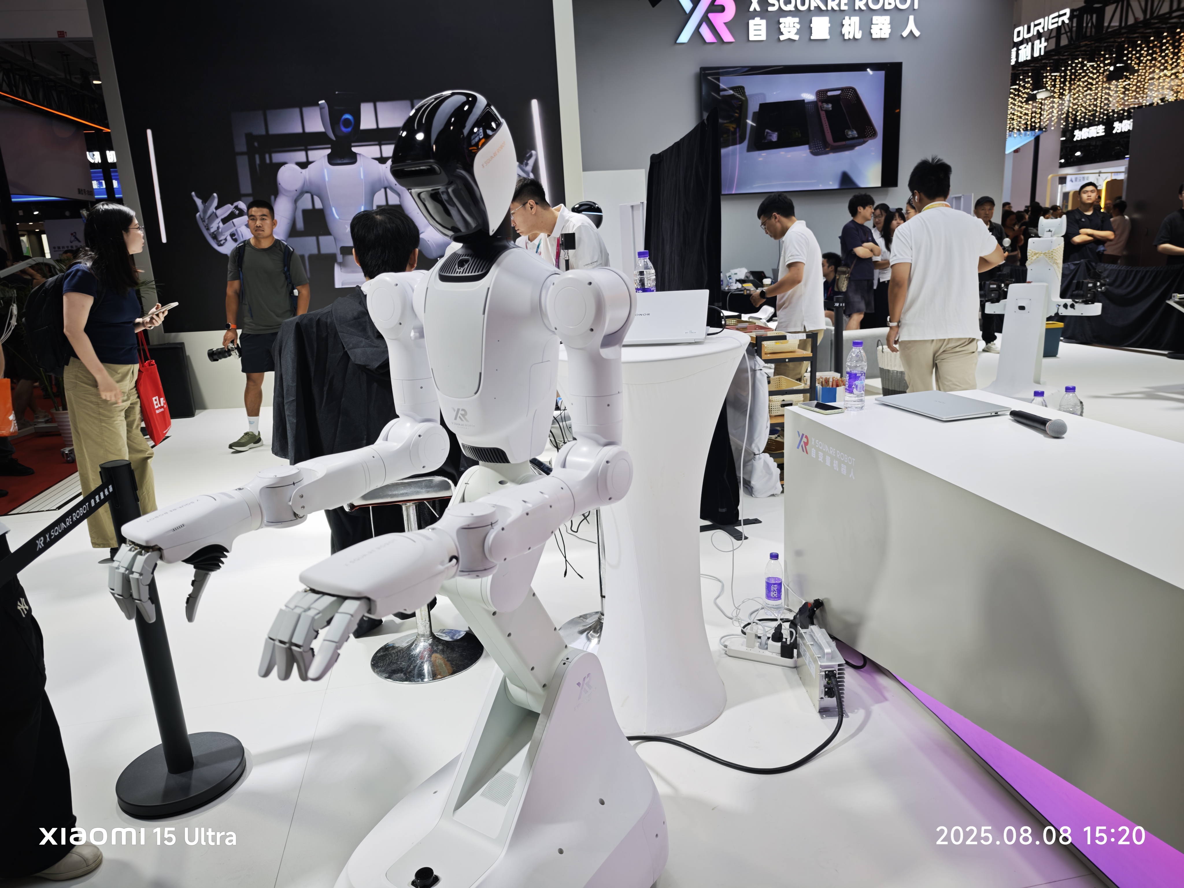 美团入股自变量机器人科技公司