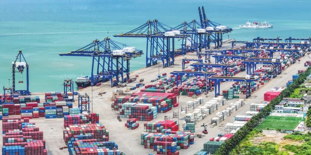 海程邦达：目前在海口综合保税区内拥有保税仓库1000余平