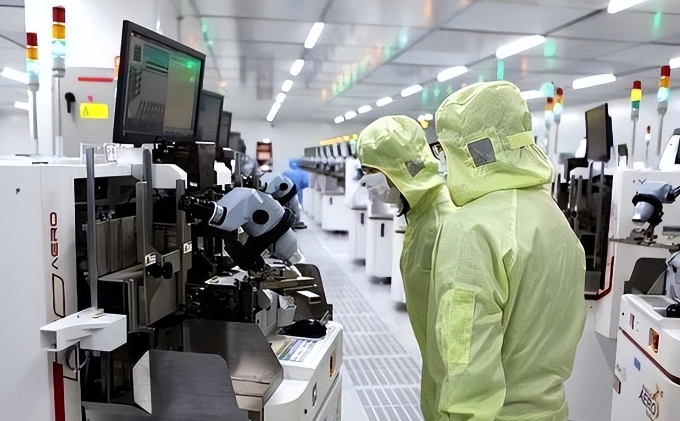 1000亿美元！巨头宣布：打造全球最先进的存储芯片工厂！