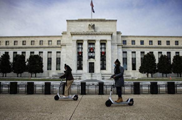 黑天鹅，突袭！日本遭遇“特拉斯时刻”！