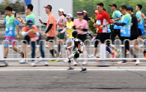 当机器人跑起马拉松：解码机器人产业投资的 “加速赛”