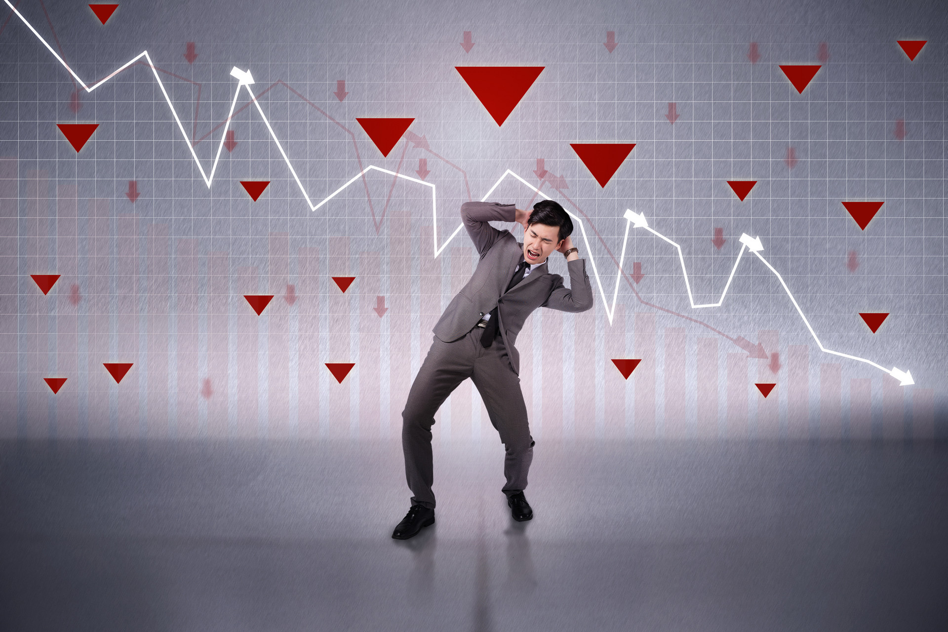 中公教育：2025年净利同比预降70.06%―76.86%