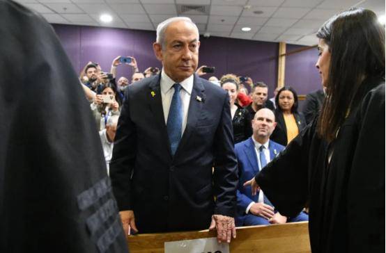 内塔尼亚胡在美签署文件 加入所谓“和平委员会”