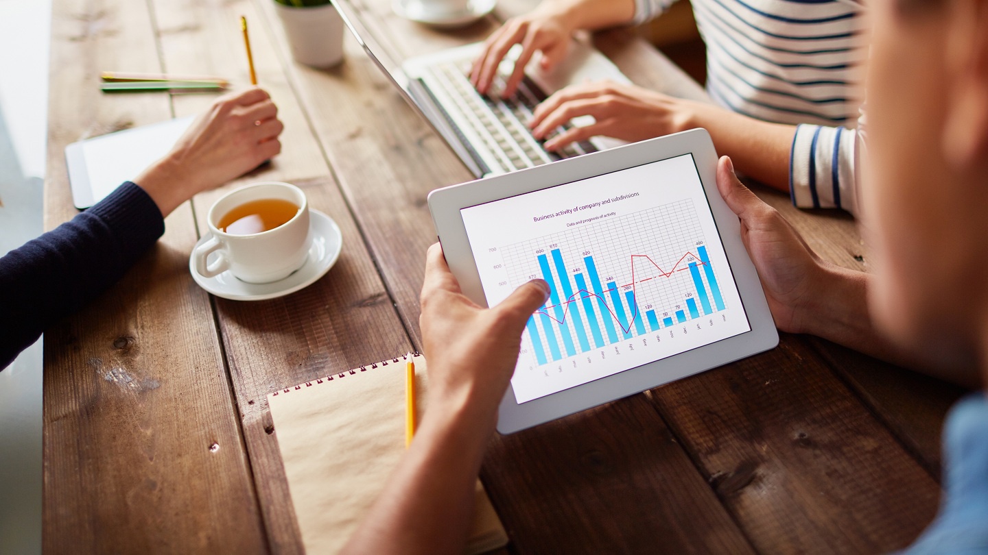 金山软件(03888.HK)2月12日回购1999.65万港元，年内累计回购1.50亿港元