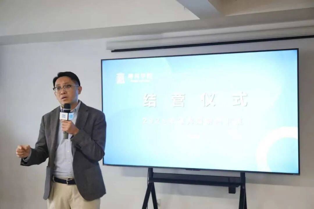 业绩增长乏力之际，得邦照明推14亿并购，标的亏损且负债率高