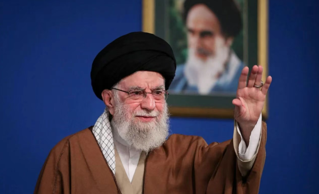 特朗普称伊朗军事能力遭重创 否认被以色列“拖入战争”