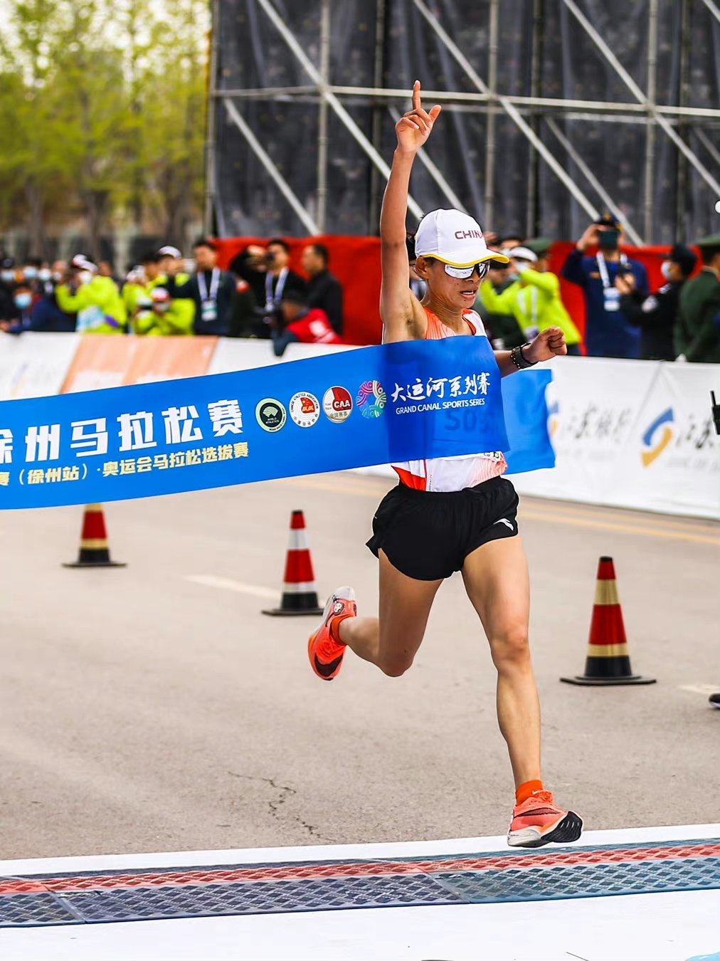 衢州发展董事会通过1亿―2亿元回购方案