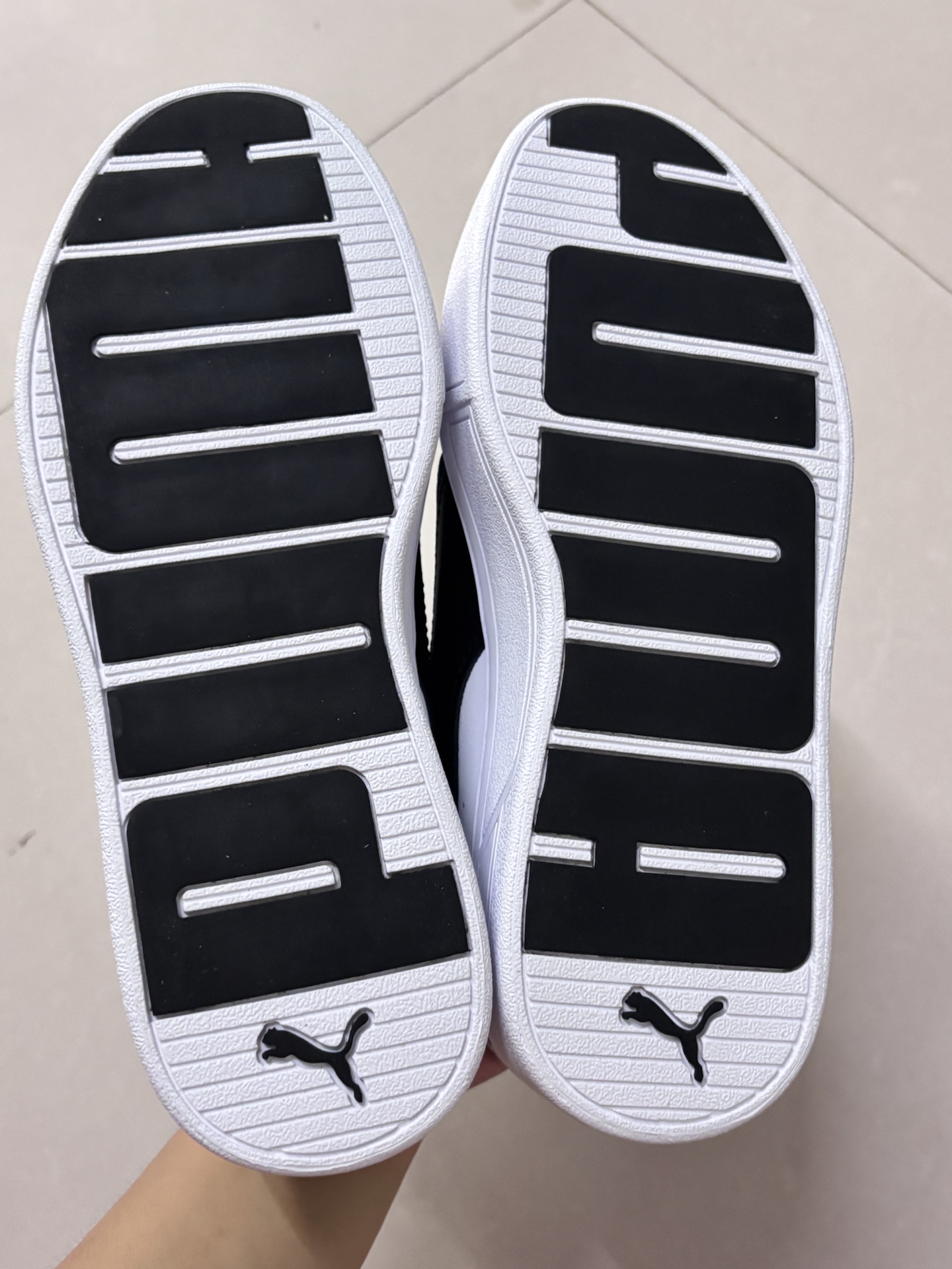 为“品牌重塑”买单：彪马2025年巨亏6.44亿，安踏的“赋能”还需等多久？