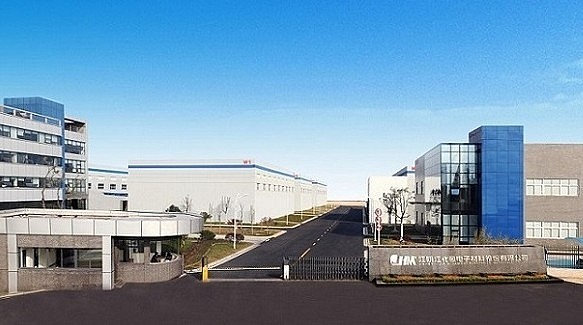 鼎龙股份：年产300吨KrF/ArF光刻胶产业化项目投产