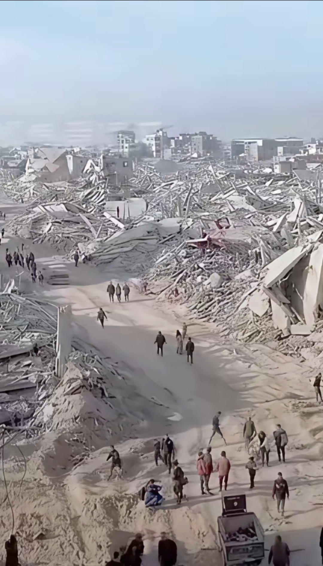 中东，局势突变！以色列被伊朗导弹击中，附近有敏感核设施！